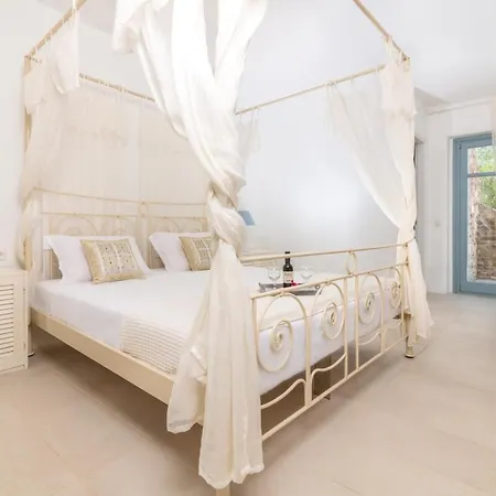 Eris * Agios Georgios (Antiparos)